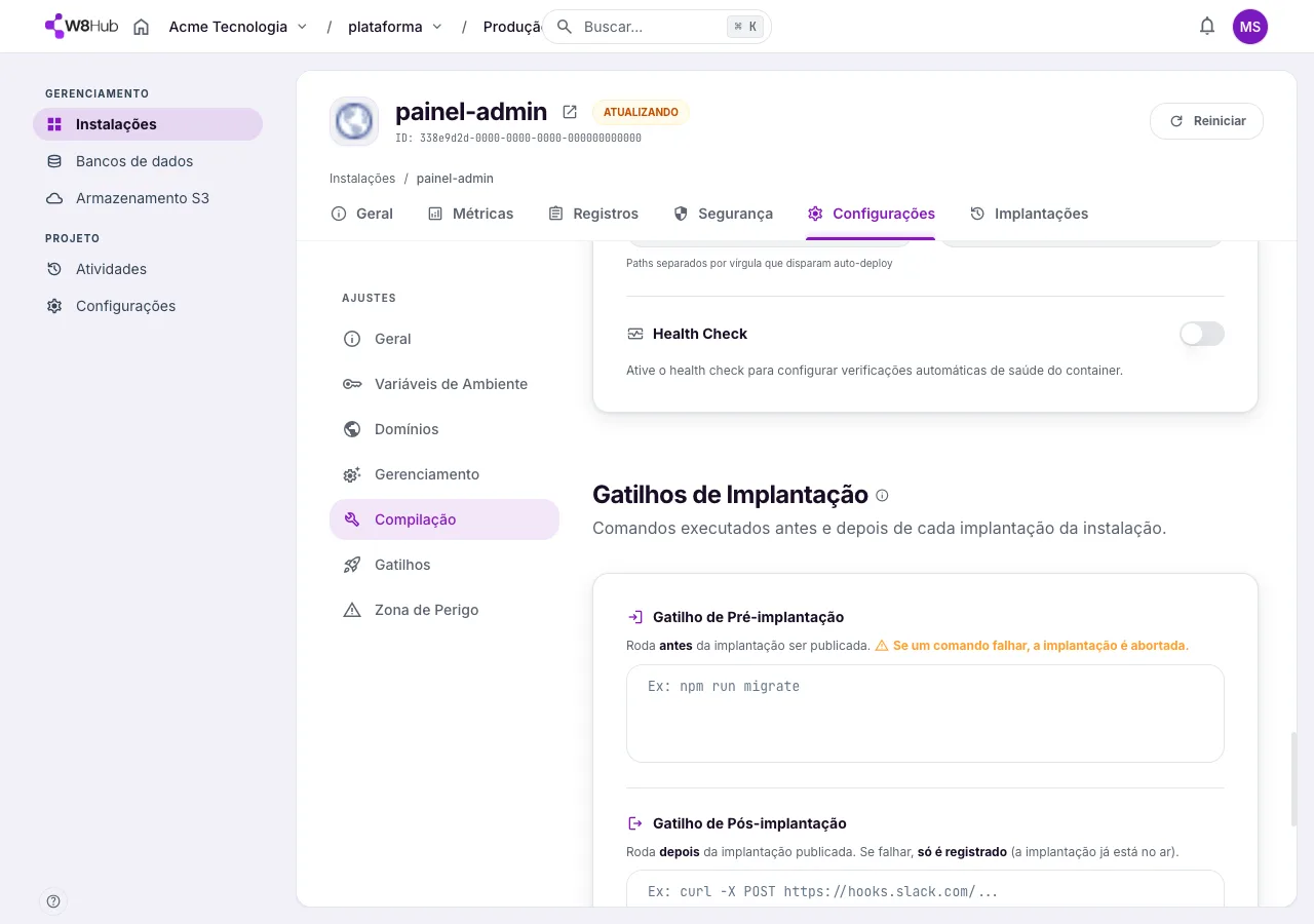 Configuração de Health Check de uma instalação na W8 Hub, com gatilhos de pré e pós-implantação.